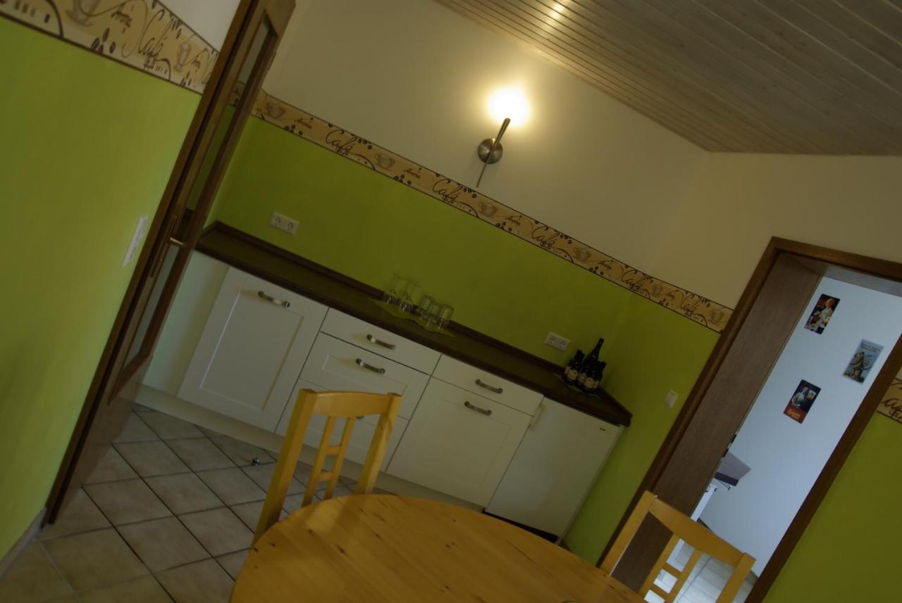 Hotel Gaestezimmer Zwischen Neckar Und Enz Besigheim Esterno foto
